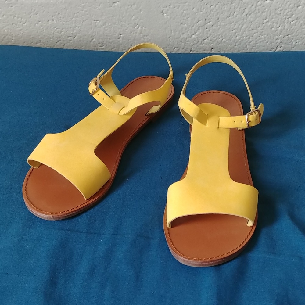 Breckelle's Java-02 Women's peep Toe Sandals
